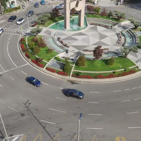 Amplio Piso Plaza America 비고