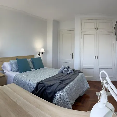 Amplio Piso Plaza América *