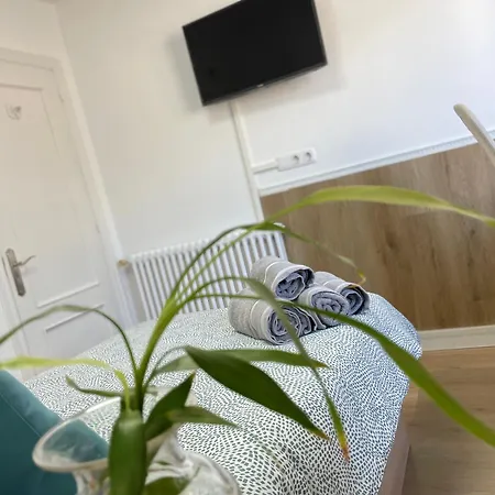 Amplio Piso Plaza America