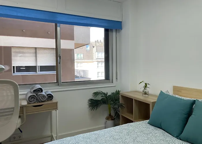 Amplio Piso Plaza America *